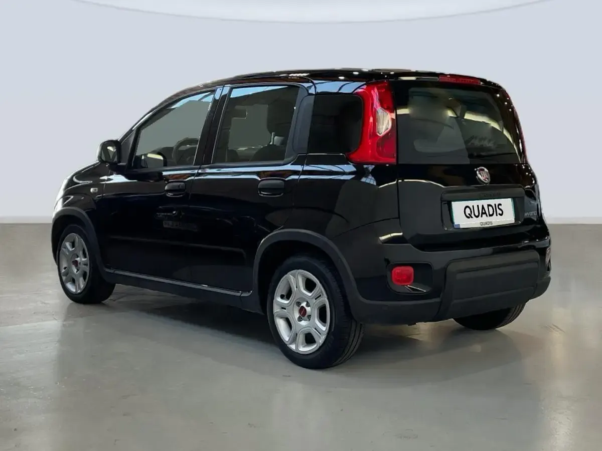Usado Fiat Panda 69 CV (50 kW) 2023 Negro Utilitario