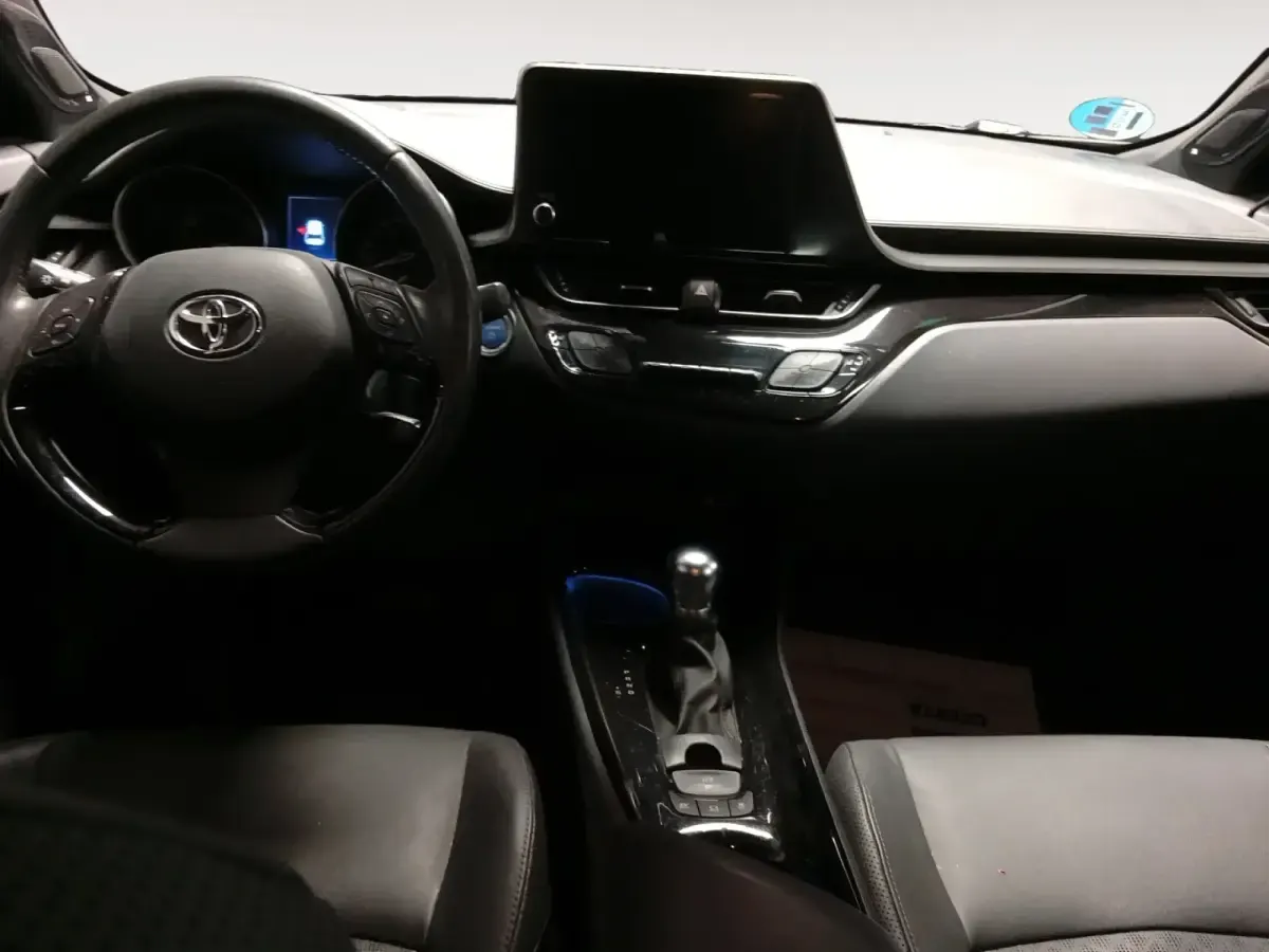 Usado Toyota C-HR Advance 152 CV (111 kW) 2022 Rojo SUV