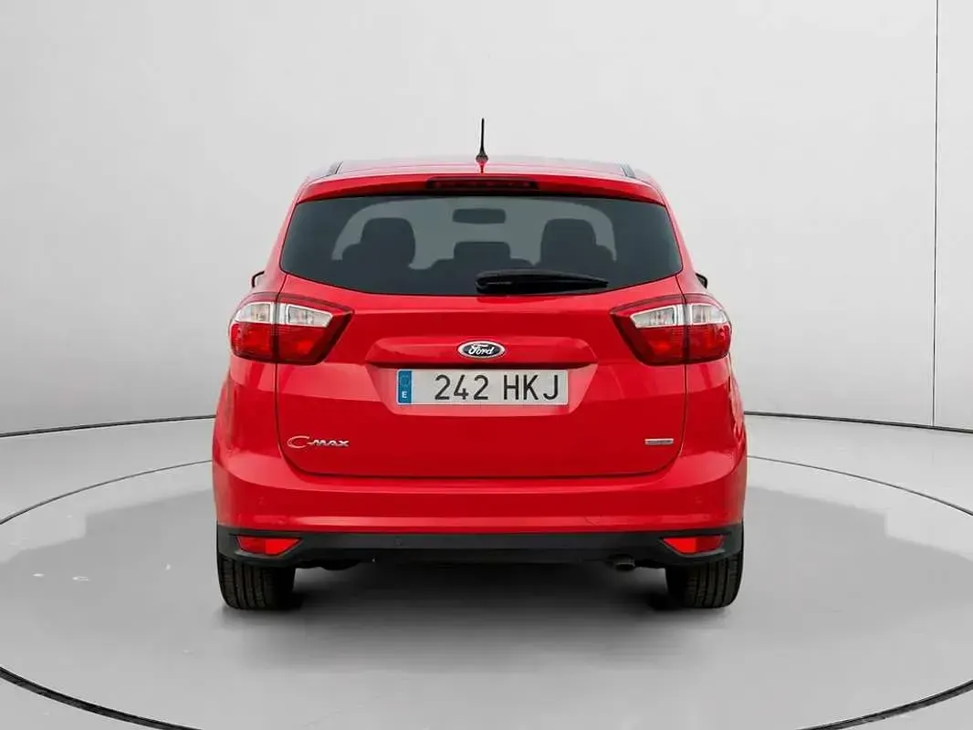 Usado Ford Fiesta Titanium 120 CV (88 kW) 2012 Rojo Utilitario