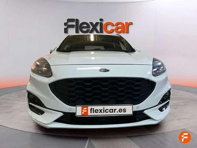 Usado Ford Kuga ST-Line 150 CV (110 kW) 2022 Blanco SUV
