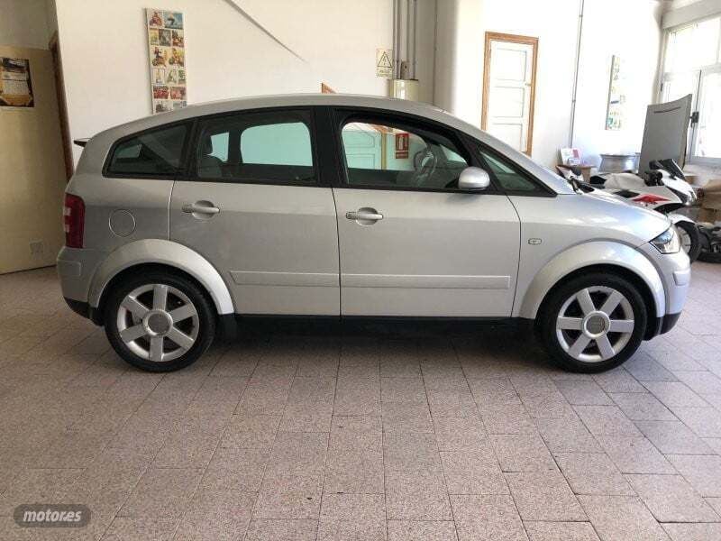 Plateado Usado 2000 Audi A2 Utilitario | 4500 € (Un poco caro) - Imagen 1/4