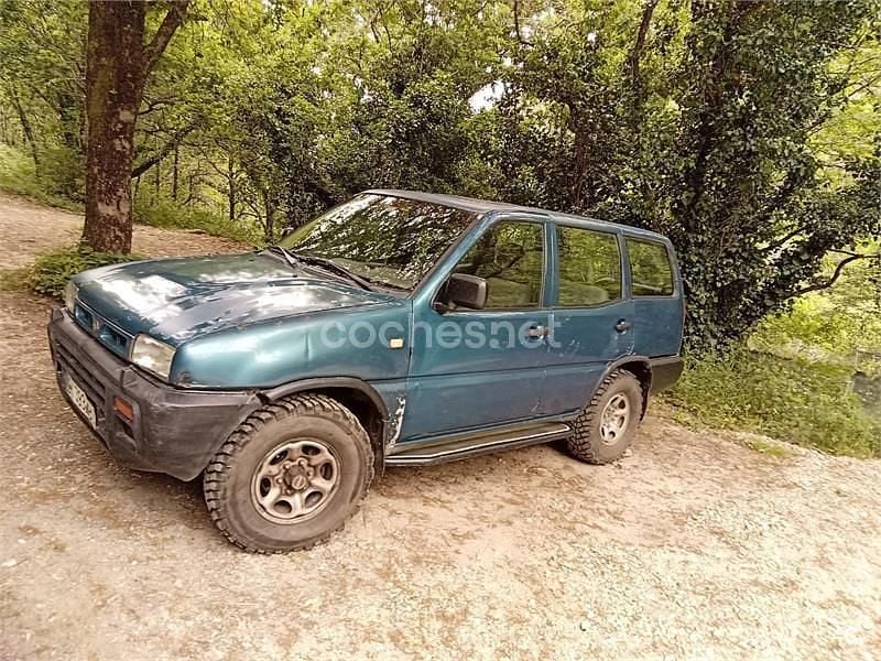 Usado Nissan Terrano 100 CV (73 kW) 1994 Verde SUV
