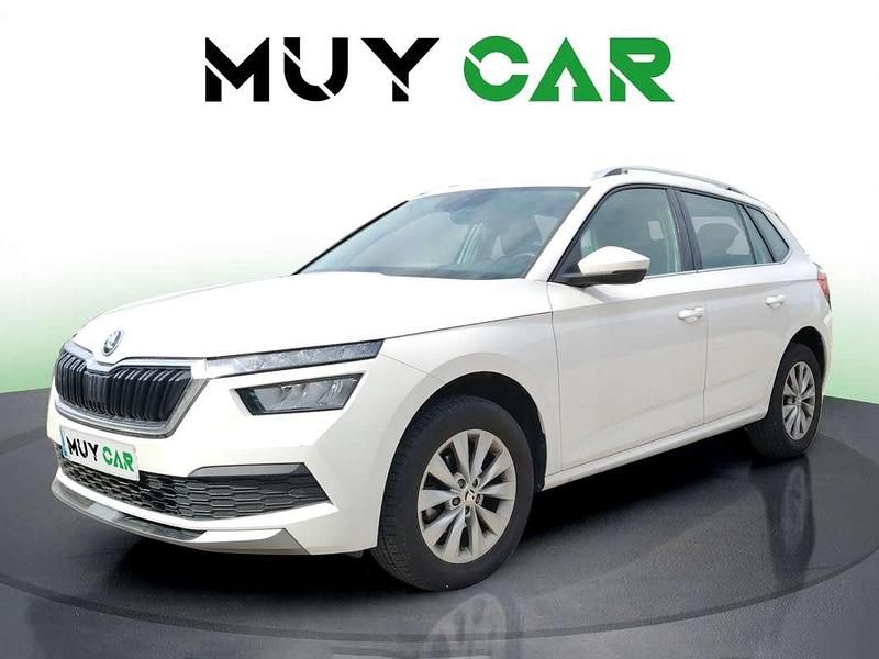 Usado Skoda Kamiq Ambition 110 CV (80 kW) 2021 Blanco SUV