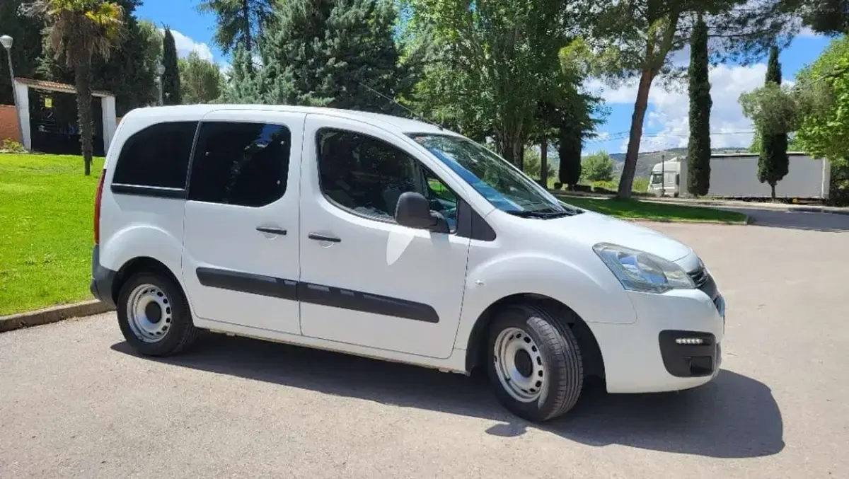 Usado Citroën e-Berlingo Feel 102 CV (75 kW) 2019 Blanco Monovolumen