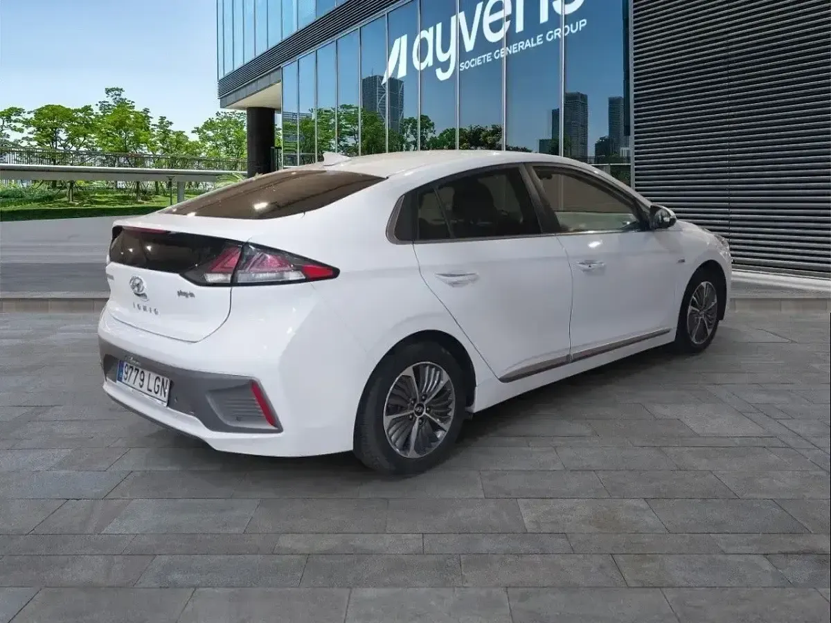 Usado Hyundai Ioniq 141 CV (103 kW) 2020 Blanco Utilitario