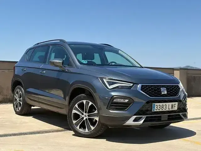 Usado Seat Ateca Style 150 CV (110 kW) 2022 Gris SUV