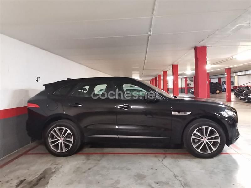 Usado Jaguar F-Pace R-Sport 180 CV (132 kW) 2016 Negro SUV