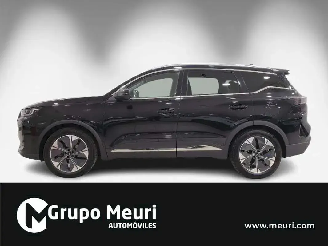 Usado Ebro s700 Luxury 147 CV (108 kW) 2025 Negro SUV