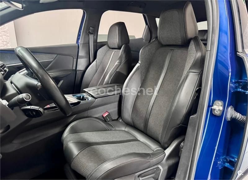 Usado Peugeot 3008 GT-line 130 CV (95 kW) 2019 Azul SUV