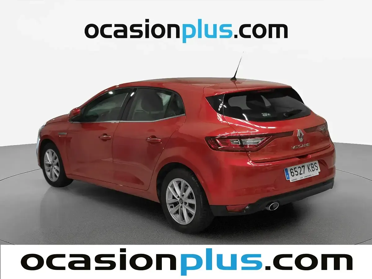 Usado Renault Mégane Zen 110 CV (80 kW) 2017 Rojo