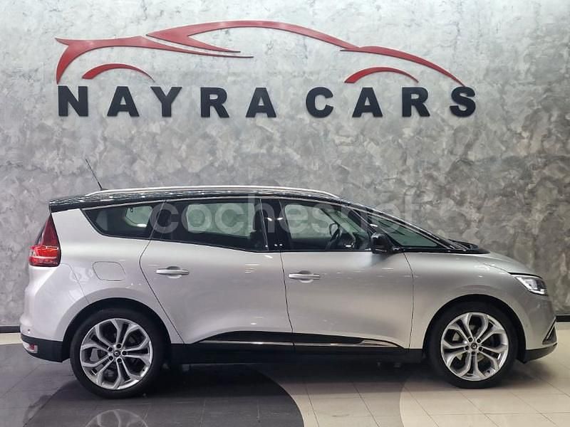 Usado Renault Grand Scénic IV Zen 130 CV (95 kW) 2018 Gris / plata Monovolumen