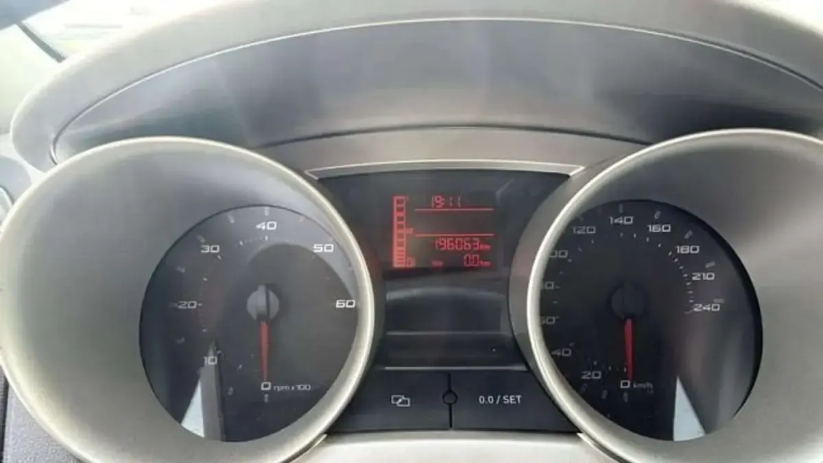 Usado Seat Ibiza Sport 101 CV (74 kW) 2009 Azul Utilitario