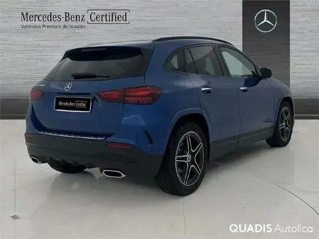 Nuevo Mercedes GLA200 150 CV (110 kW) 2025 Azul espectra SUV