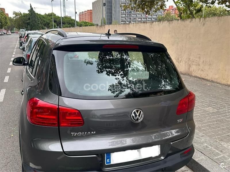 Usado VW Tiguan 110 CV (80 kW) 2013 Gris / plata SUV