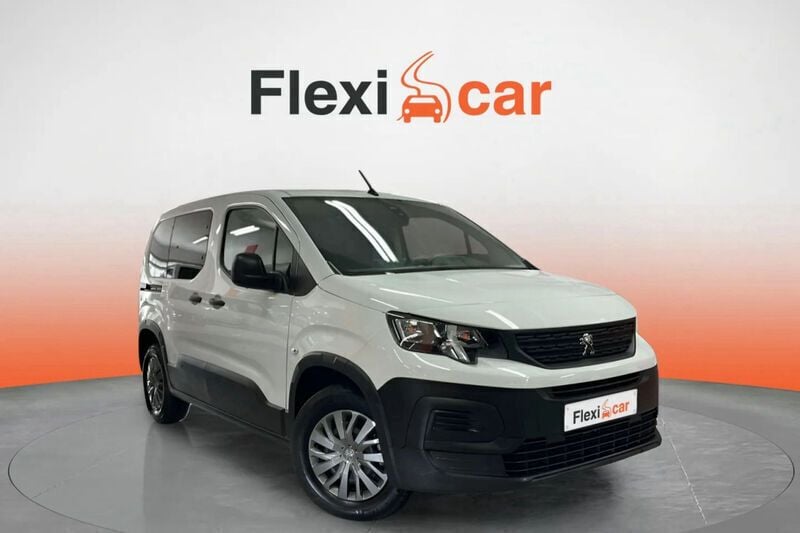 Blanco Usado 2023 Peugeot Rifter GT Monovolumen | 17.990 € (Super precio) - Imagen 1/4