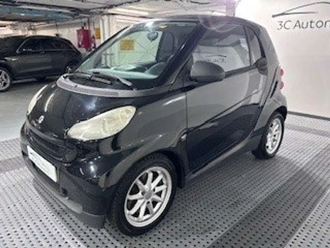 Usado Smart ForTwo Coupé 60 CV (44 kW) 2010 Negro Coupe