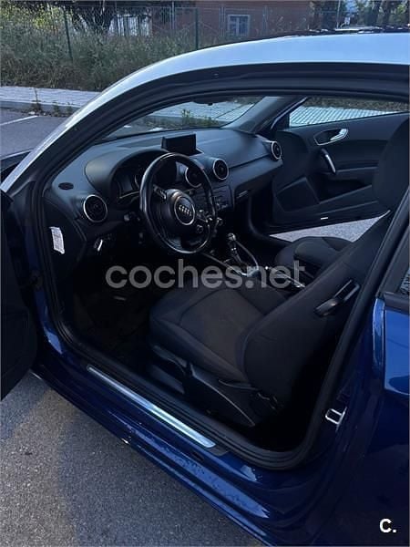 Usado Audi A1 Ambition 90 CV (66 kW) 2015 Azul Utilitario