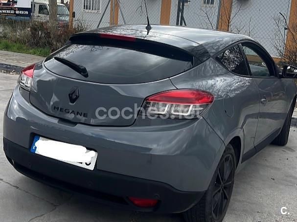 Usado Renault Mégane Privilege 130 CV (95 kW) 2009 Gris / plata Berlina