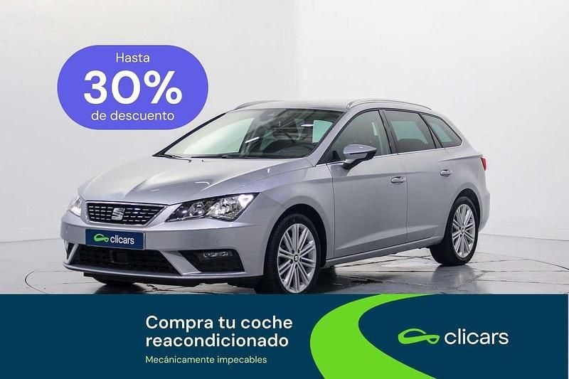 Usado Seat Leon ST XCELLENCE 131 CV (96 kW) 2020 Plateado Familiar