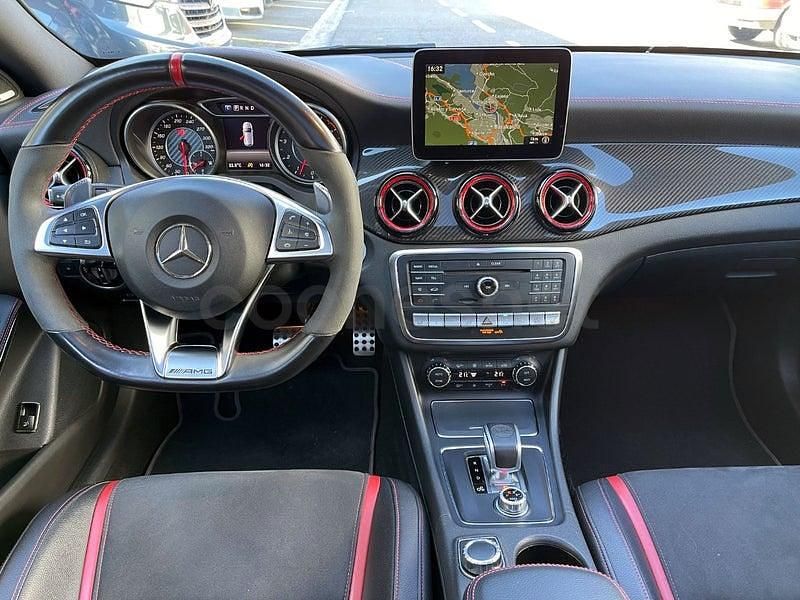 Usado Mercedes CLA45 AMG Shooting Brake 381 CV (280 kW) 2018 Gris / plata Familiar