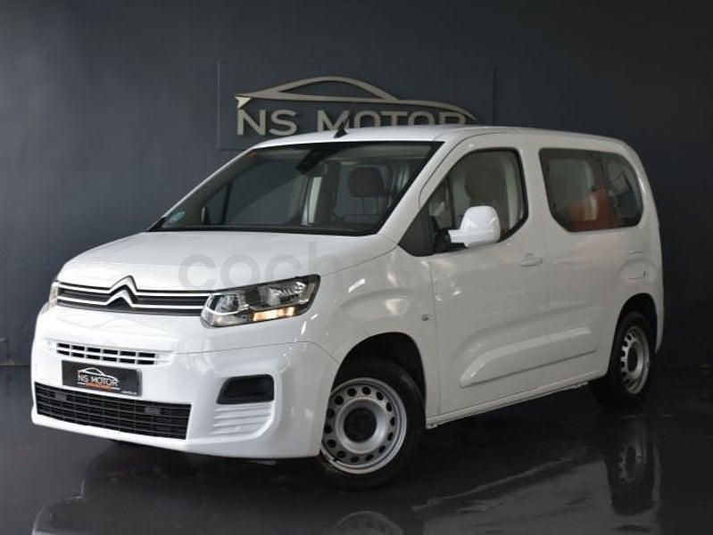 Usado Citroën Berlingo Live 102 CV (75 kW) 2021 Blanco Monovolumen