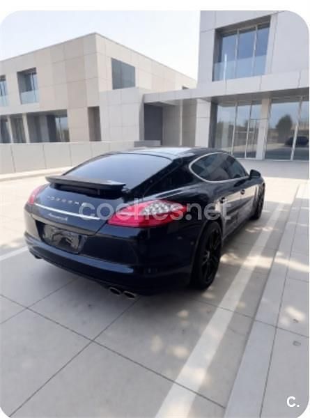 Käytetty Porsche Panamera 400 HP (294 kW) 2012 Musta Sedan