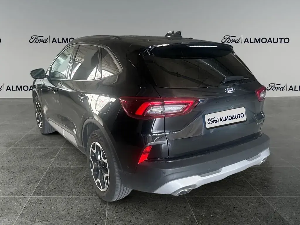 Usado Ford Kuga Active X 243 CV (178 kW) 2024 Negro SUV