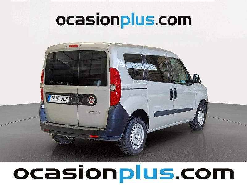 Usado Fiat Doblò Active 90 HP (66 kW) 2015 Cinzento Monovolume