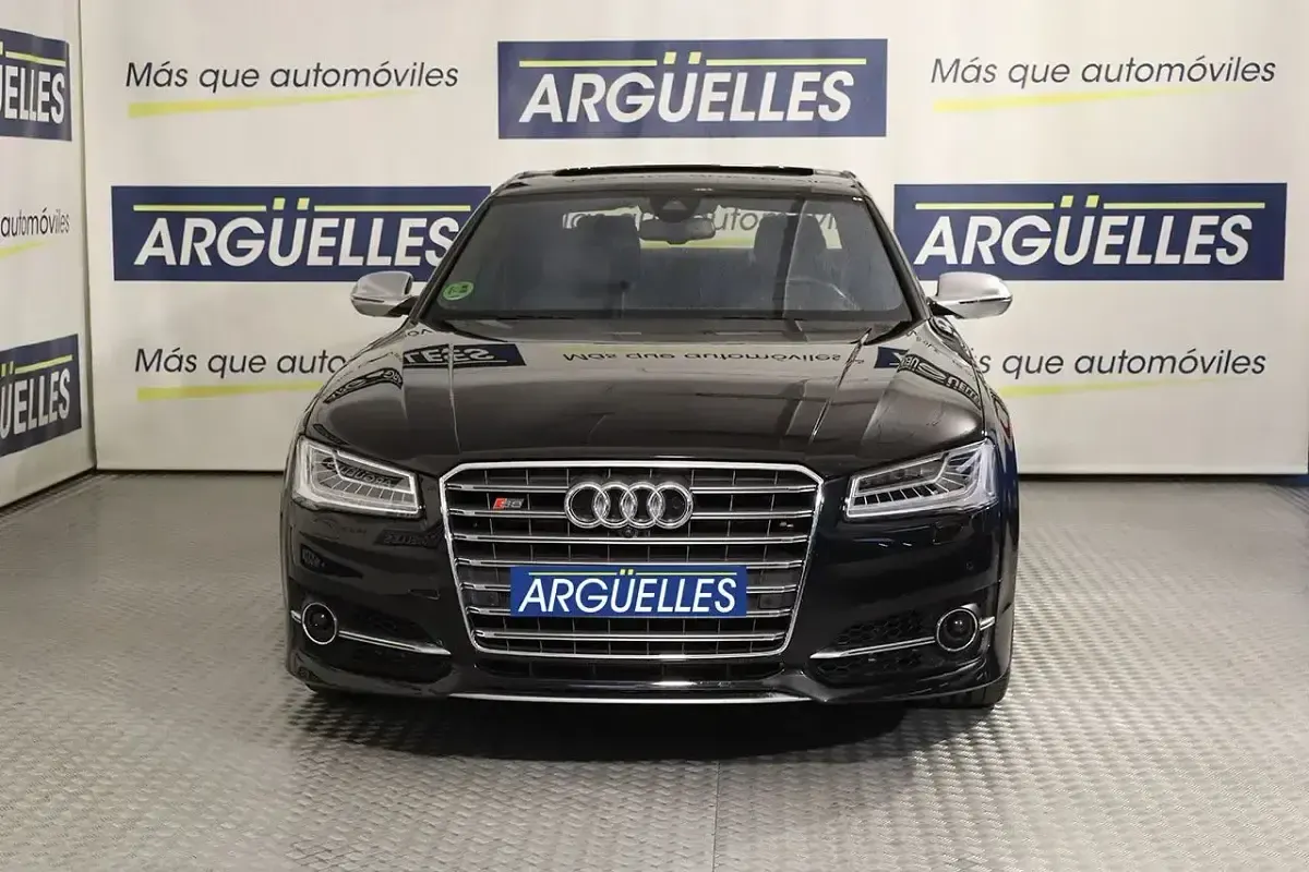 Usado Audi A8 Advanced 520 CV (382 kW) 2015 Negro Berlina