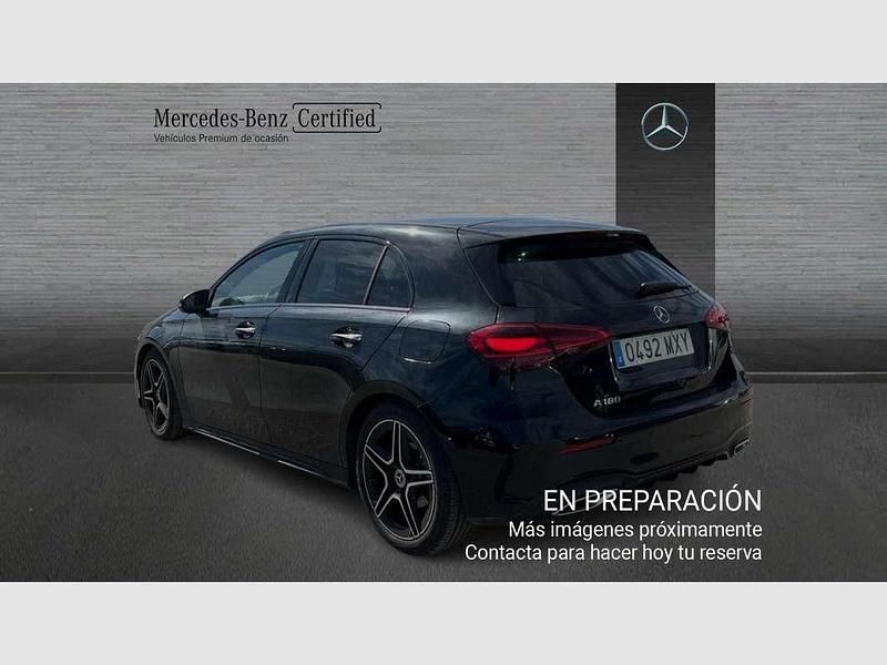 Usado Mercedes A180 136 CV (100 kW) 2025 Negro Berlina