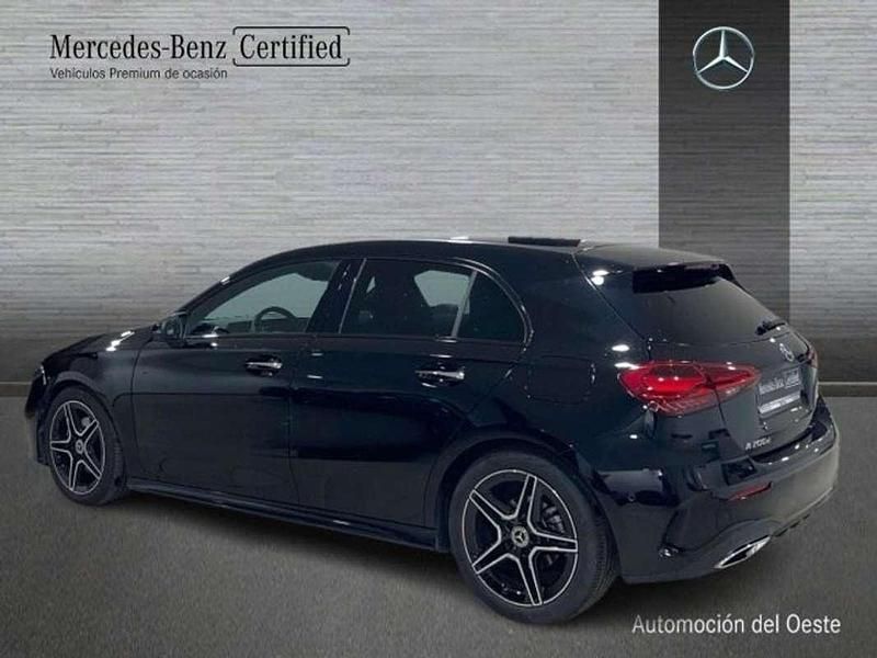 Usado Mercedes A200 151 CV (111 kW) 2024 Negro Utilitario