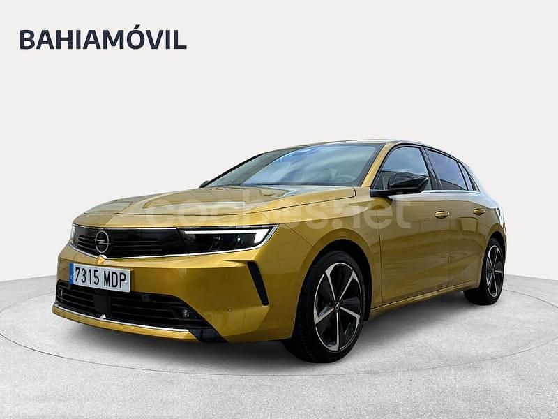 Amarillo Usado 2023 Opel Astra Elegance Berlina | 17.990 € (Precio justo) - Imagen 1/4