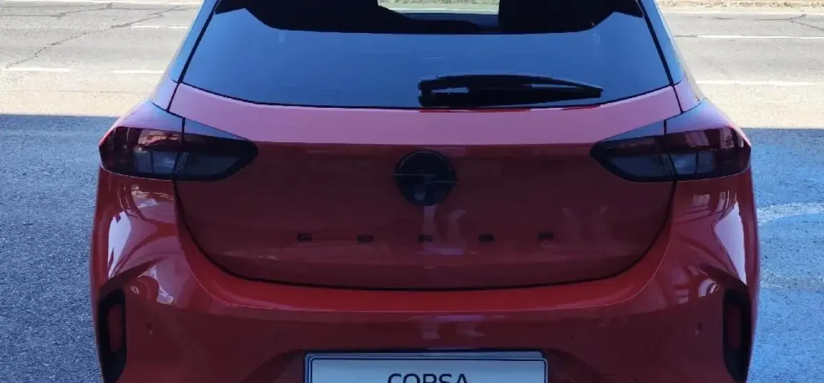 Nuevo Opel Corsa 101 CV (74 kW) 2026 Koral orange Utilitario