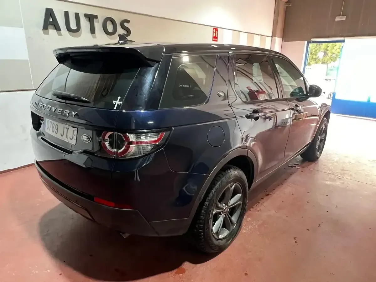 Usado Land Rover Discovery Sport Pure 150 CV (110 kW) 2016 Azul SUV