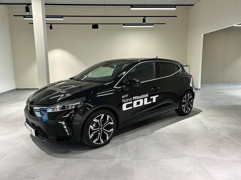 Usado Mitsubishi Colt 143 CV (105 kW) 2023 Negro
