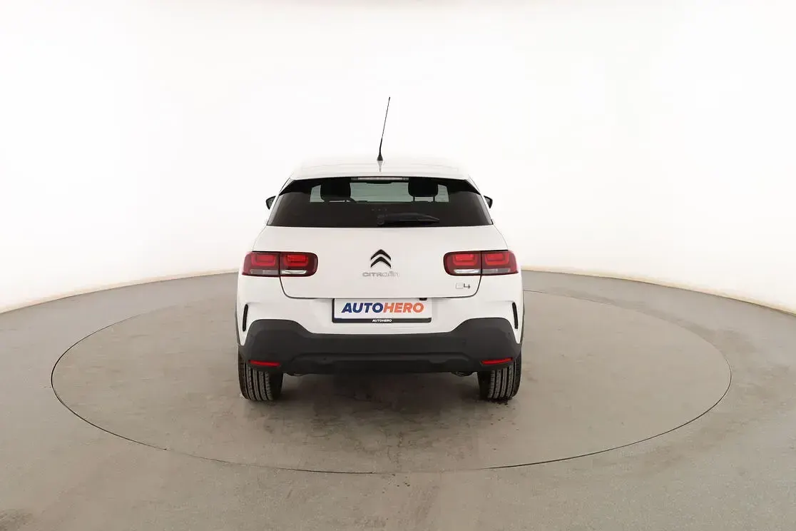 Usado Citroën C4 PureTech 110 CV (80 kW) 2019 Blanco SUV