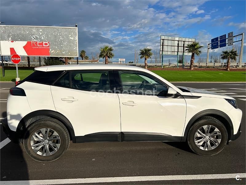 Usado Peugeot 2008 Active 100 CV (73 kW) 2020 Blanco SUV