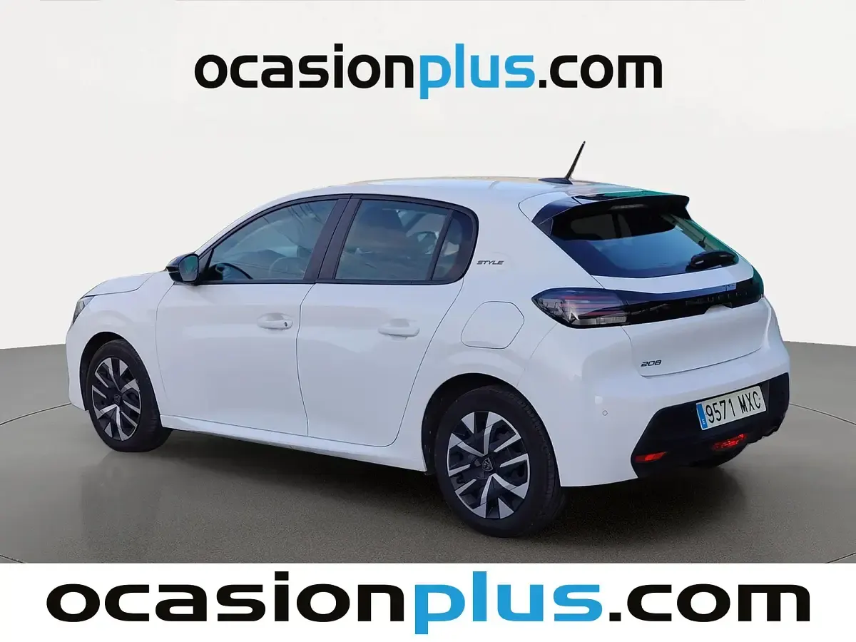 Occasion Peugeot 208 Style 102 PK (75 kW) 2024 Wit Hatchback