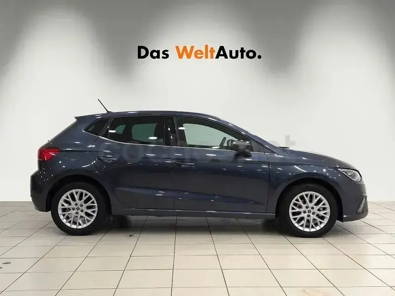 Begagnad Seat Ibiza 115 HK (84 kW) 2025 Grå Halvkombi