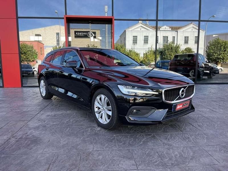 Usado Volvo V60 Momentum 163 CV (119 kW) 2021 Negro Familiar
