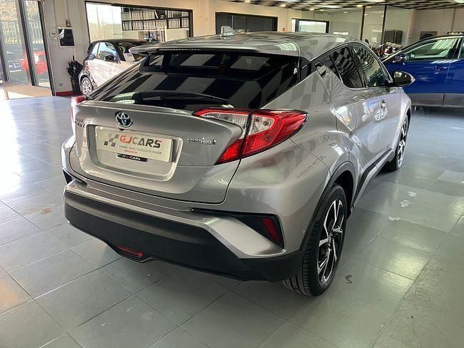 Usado Toyota C-HR Advance 122 CV (89 kW) 2019 Gris SUV