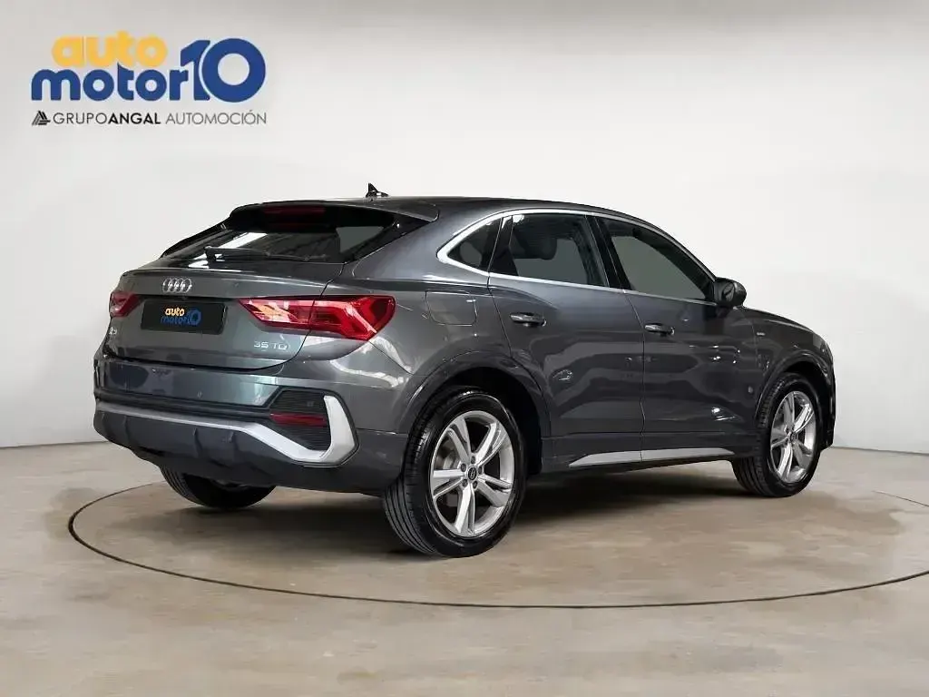 Usado Audi Q3 150 CV (110 kW) 2022 Gris SUV