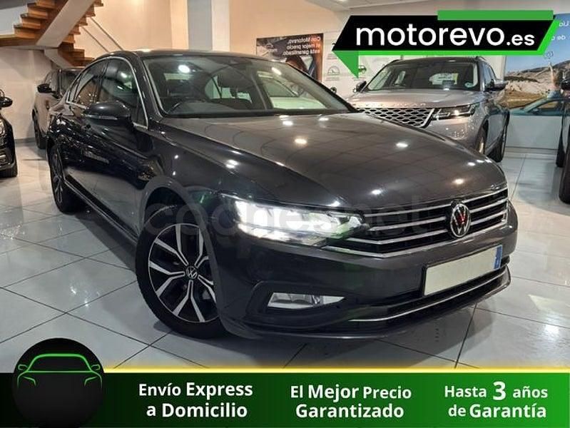 Usado VW Passat Executive 150 CV (110 kW) 2020 Gris / plata Berlina