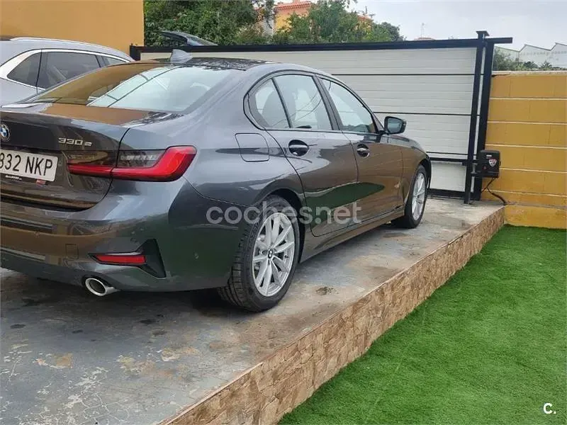 Usado BMW 330e 292 CV (214 kW) 2020 Gris / plata Berlina