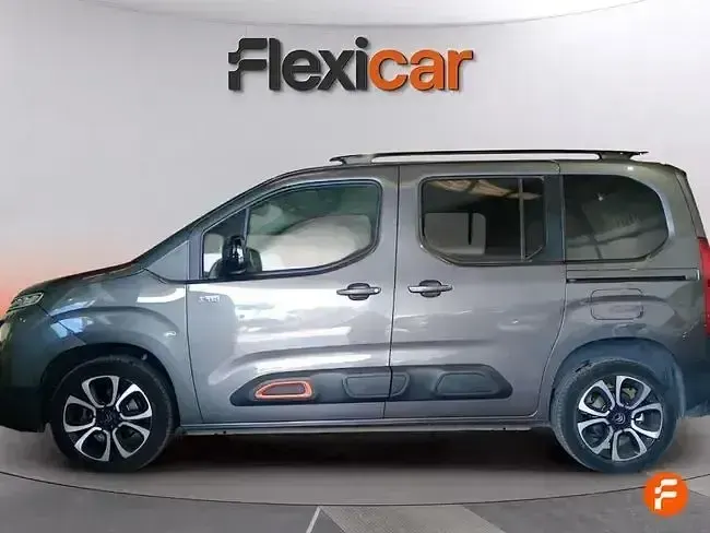 Usado Citroën Berlingo Shine 102 CV (75 kW) 2021 Gris Monovolumen