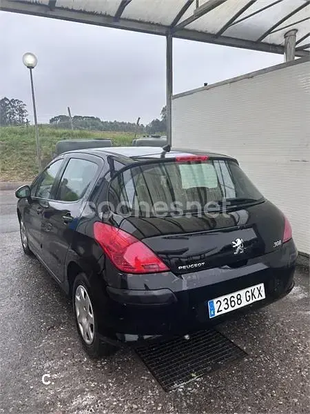 Usado Peugeot 308 110 CV (80 kW) 2009 Negro Berlina