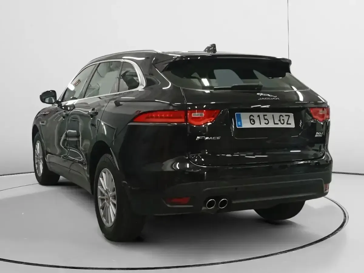 Usado Jaguar F-Pace Pure 180 CV (132 kW) 2020 Negro SUV