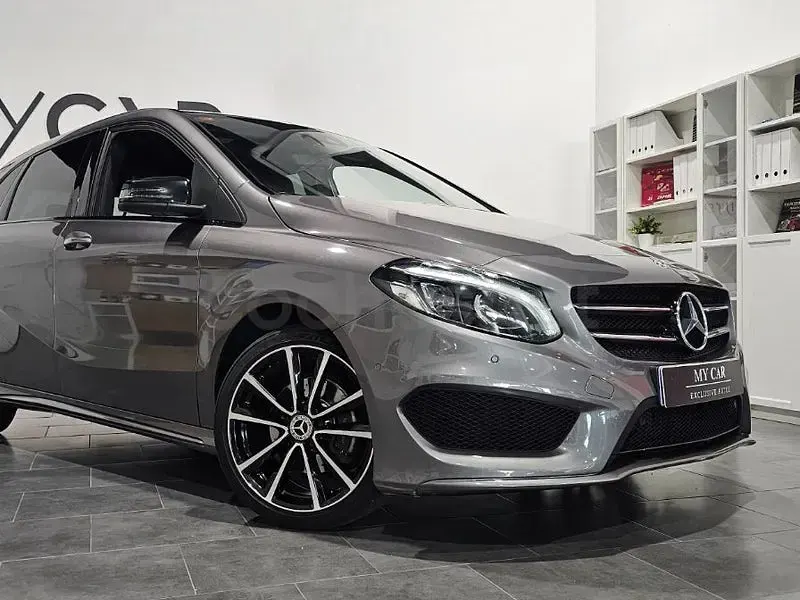 Occasion Mercedes B180 AMG line 109 PK (80 kW) 2016 Grijs MPV
