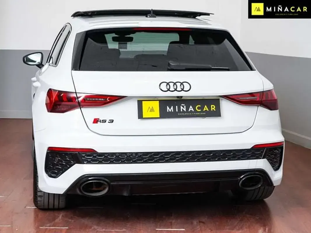 Usado Audi RS3 Sportback 400 CV (294 kW) 2023 Blanco Utilitario