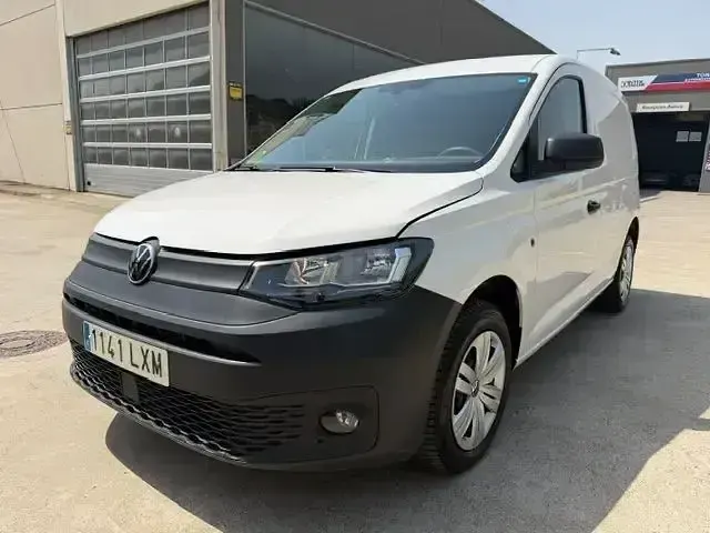Usado VW Caddy 122 CV (89 kW) 2022 Blanco Monovolumen